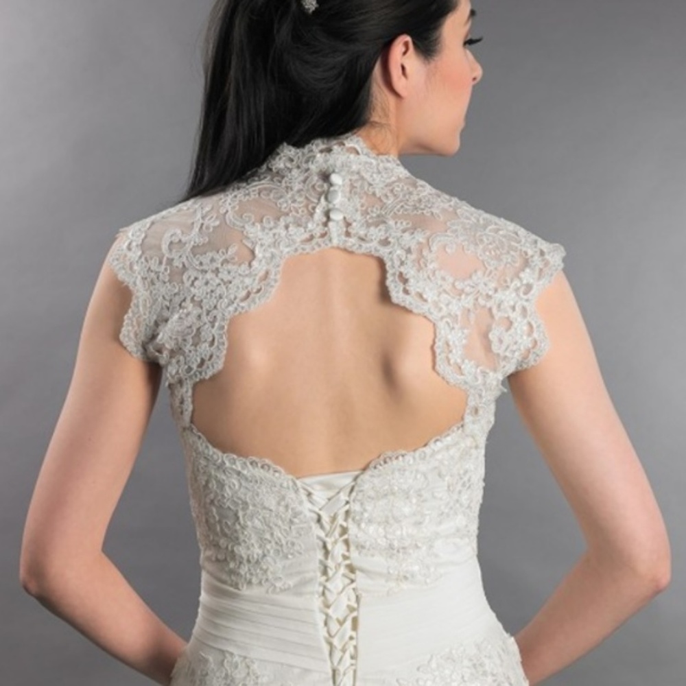 Bridal Lace Bolero Ivory Size Medium